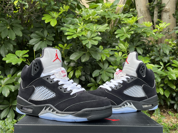 Authentic Air Jordan 5 “Black Metallic Reimagined”   GS