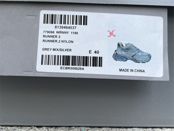 B 17FW Tripe-S High End Sneaker-648