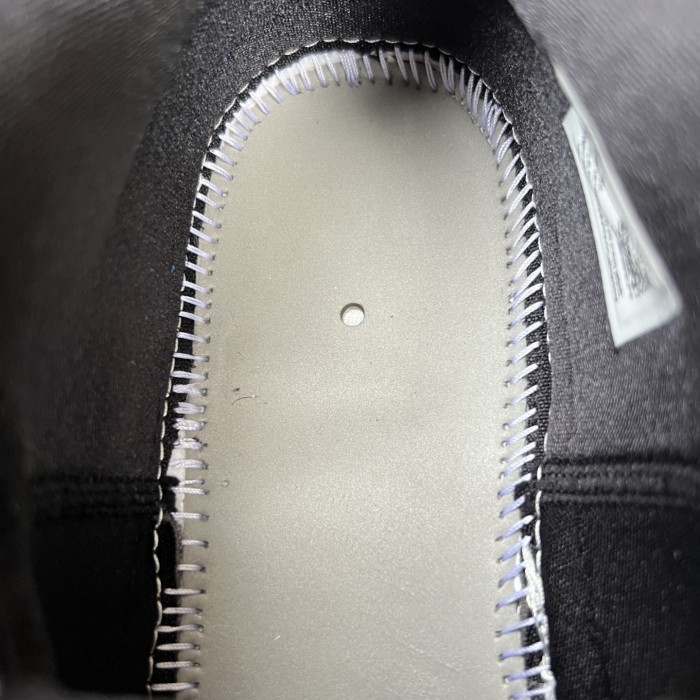 Authentic Nike Kobe 4 Protro White Black Del Sol