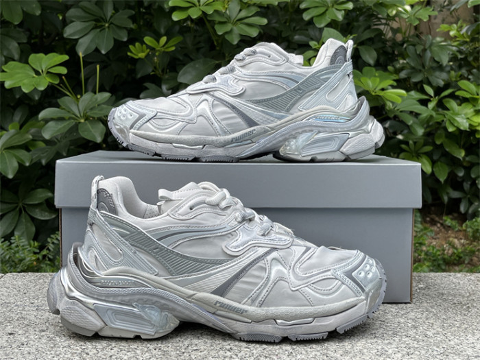 B 17FW Tripe-S High End Sneaker-648