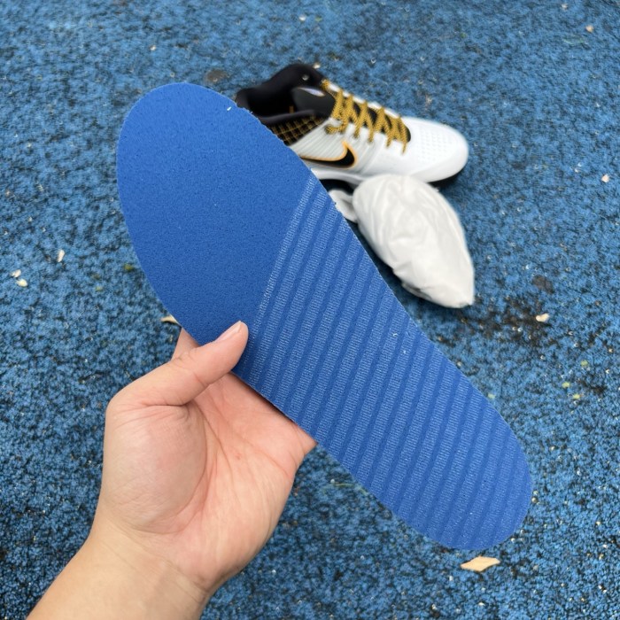 Authentic Nike Kobe 4 Protro White Black Del Sol