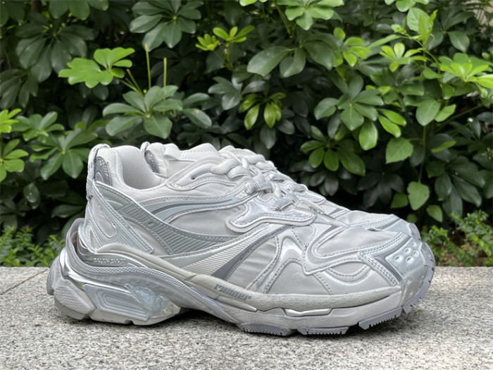 B 17FW Tripe-S High End Sneaker-648