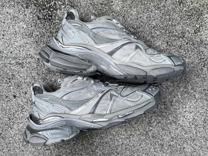 B 17FW Tripe-S High End Sneaker-648