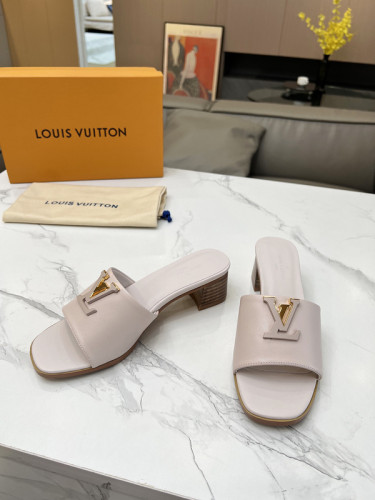 LV women Sandals 1：1 Quality-1075