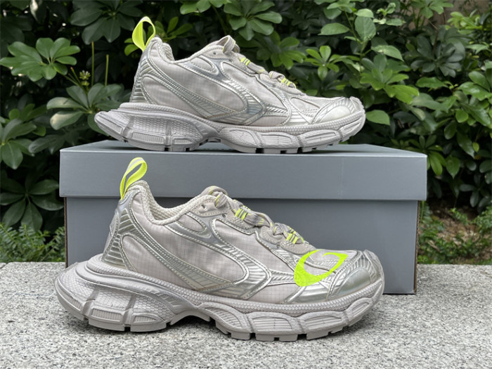 B 17FW Tripe-S High End Sneaker-649