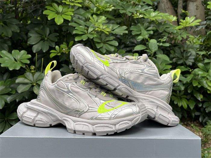 B 17FW Tripe-S High End Sneaker-649