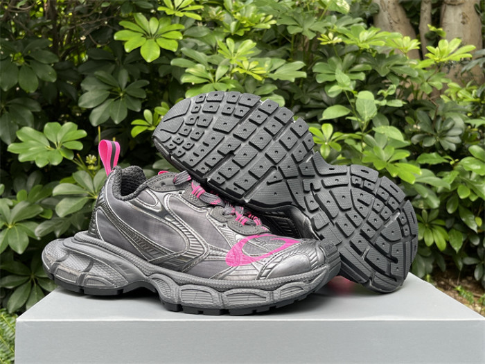 B 17FW Tripe-S High End Sneaker-650