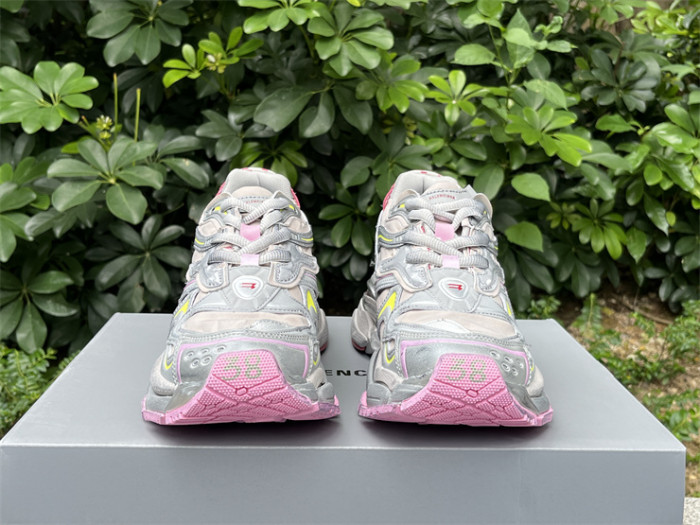 B 17FW Tripe-S High End Sneaker-651