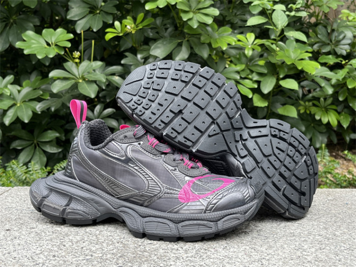 B 17FW Tripe-S High End Sneaker-650