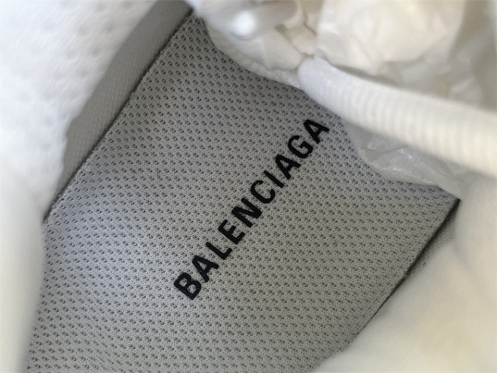 B 17FW Tripe-S High End Sneaker-652