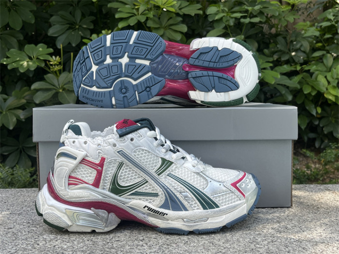 B 17FW Tripe-S High End Sneaker-652