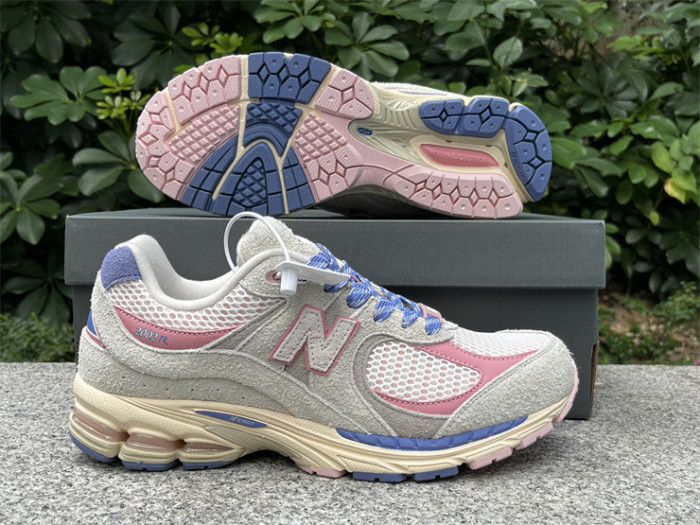 B 17FW Tripe-S High End Sneaker-655