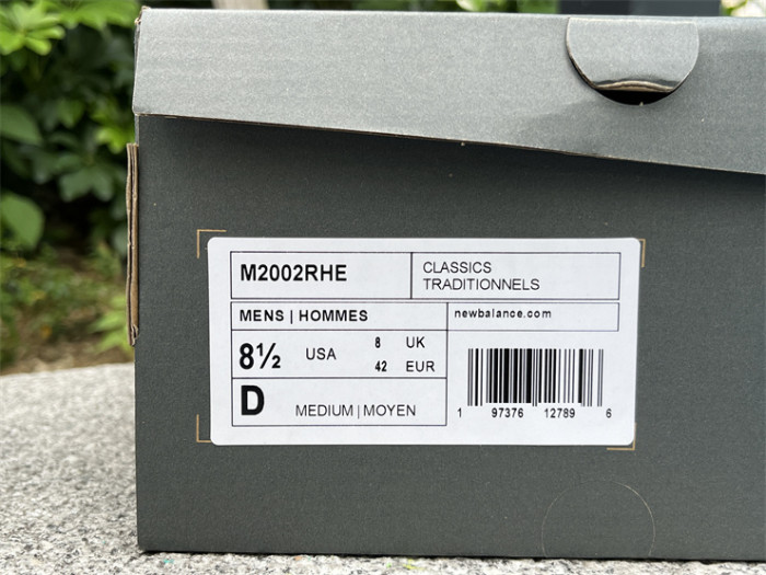 B 17FW Tripe-S High End Sneaker-655