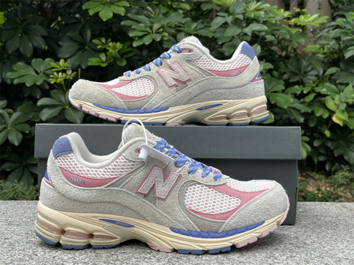 B 17FW Tripe-S High End Sneaker-655