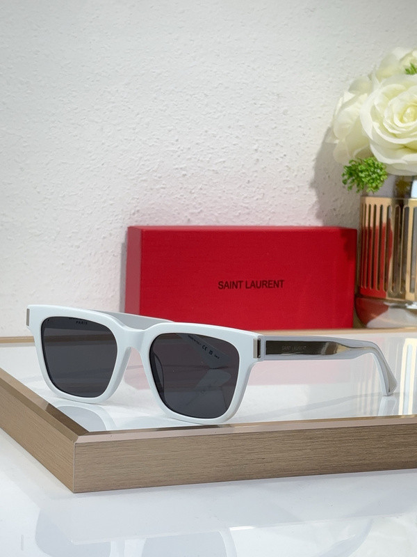 YL  Sunglasses AAAA-1181