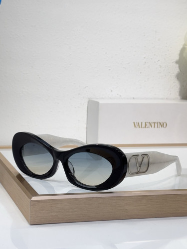 V Sunglasses AAAA-639