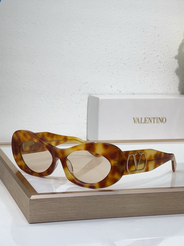 V Sunglasses AAAA-644