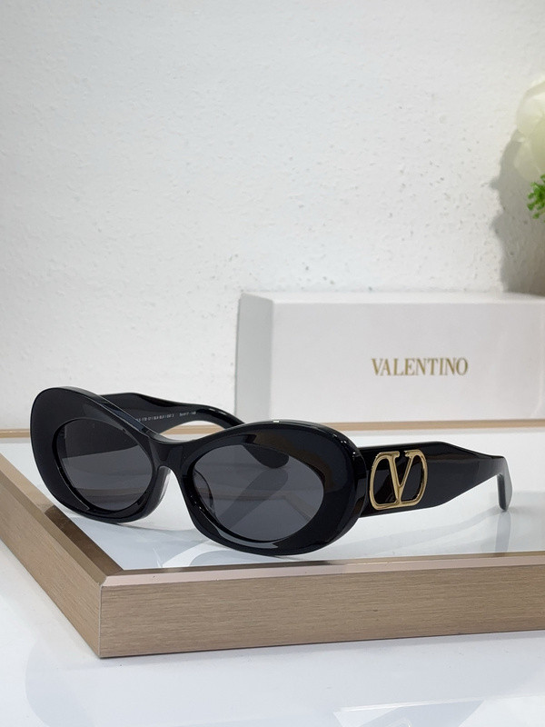 V Sunglasses AAAA-642