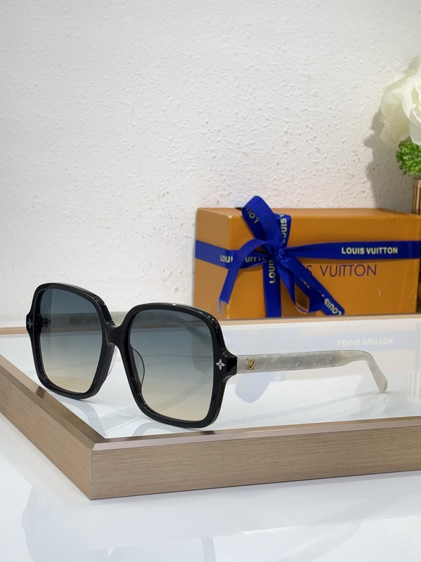 LV Sunglasses AAAA-6193