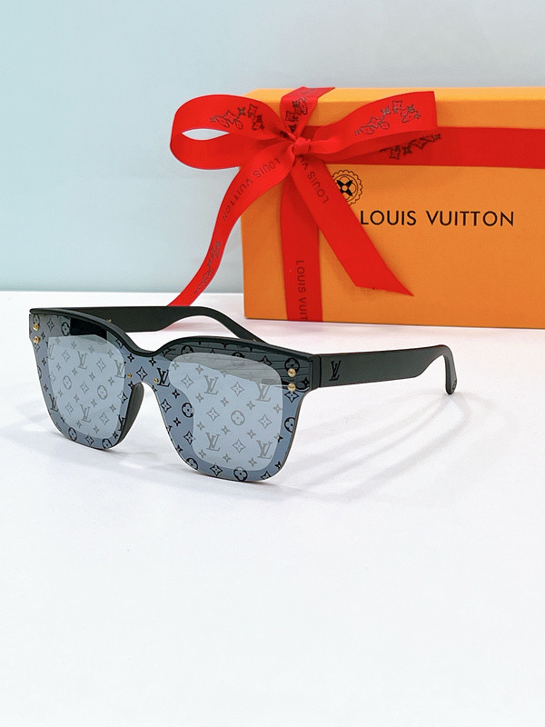 LV Sunglasses AAAA-6122