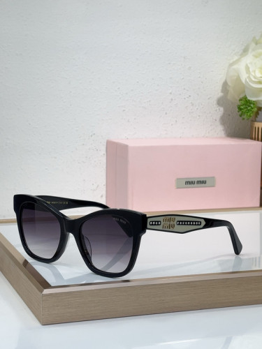 Miu Miu Sunglasses AAAA-2002