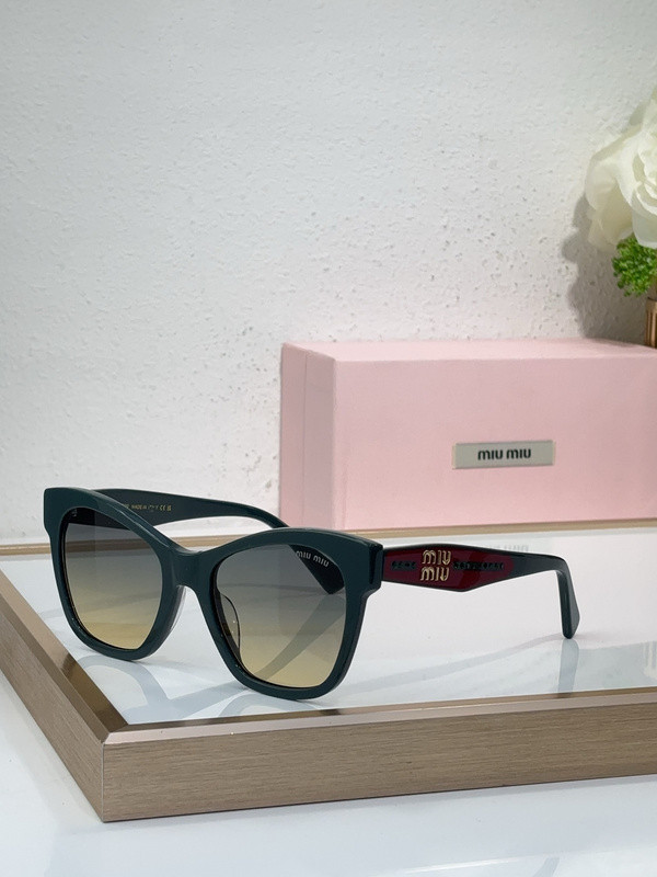Miu Miu Sunglasses AAAA-2000