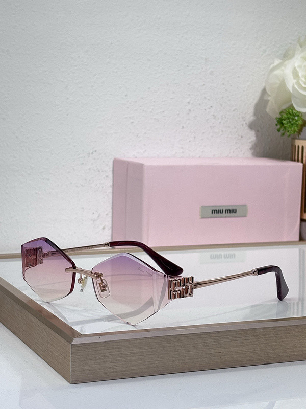 Miu Miu Sunglasses AAAA-2043