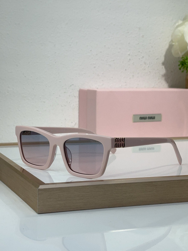 Miu Miu Sunglasses AAAA-1948