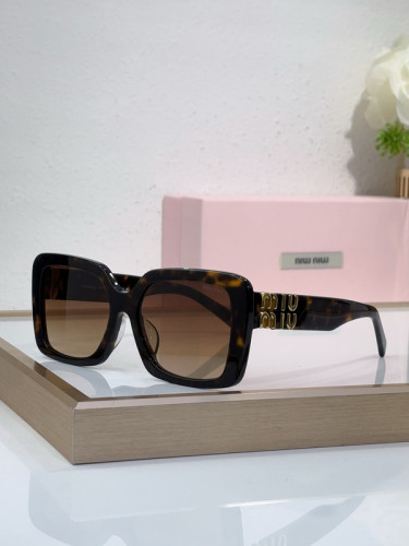 Miu Miu Sunglasses AAAA-1933