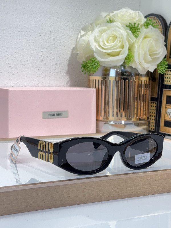 Miu Miu Sunglasses AAAA-1924