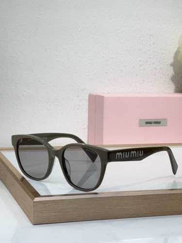 Miu Miu Sunglasses AAAA-1928