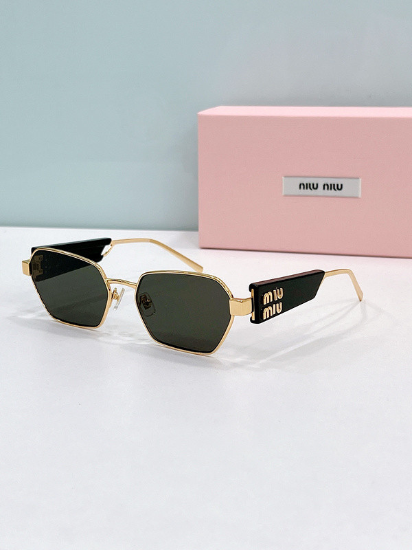 Miu Miu Sunglasses AAAA-1950