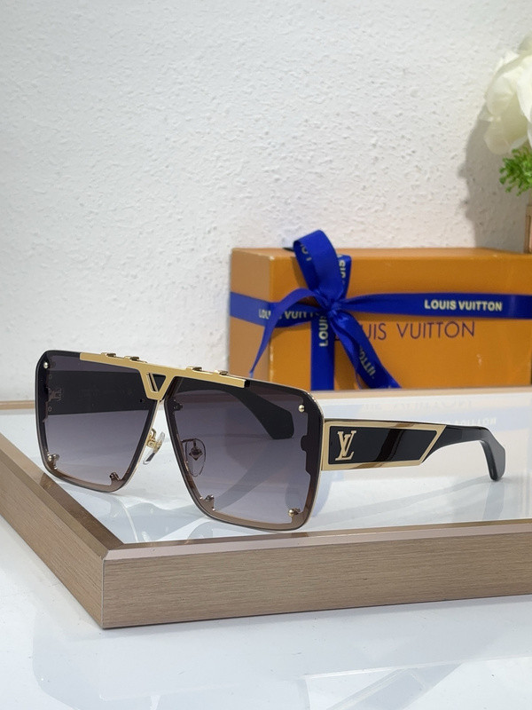 LV Sunglasses AAAA-6065