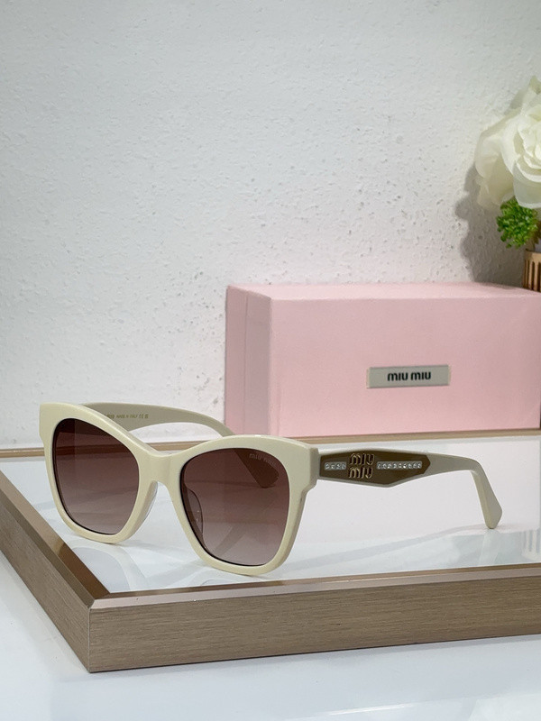 Miu Miu Sunglasses AAAA-2003