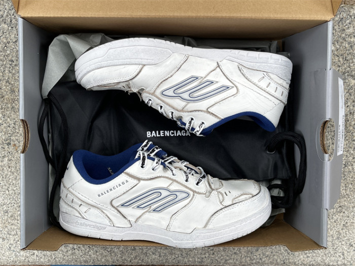 B 17FW Tripe-S High End Sneaker-656