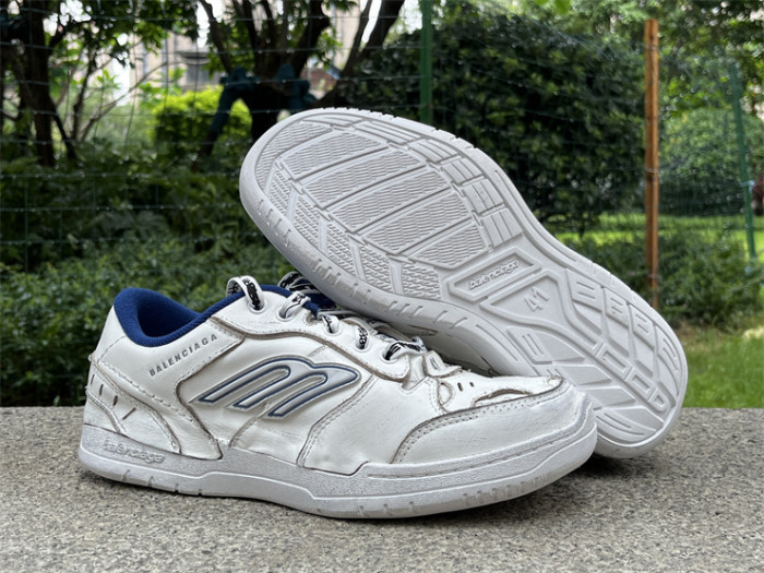 B 17FW Tripe-S High End Sneaker-656