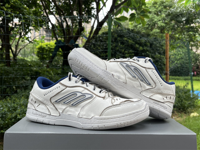 B 17FW Tripe-S High End Sneaker-656