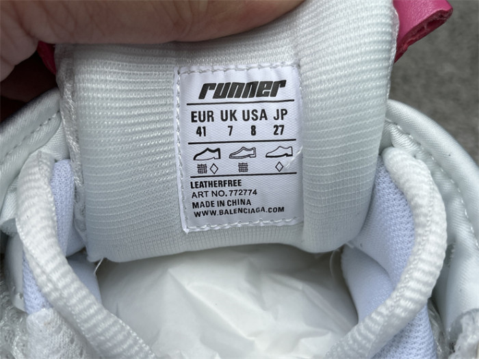 B 17FW Tripe-S High End Sneaker-658