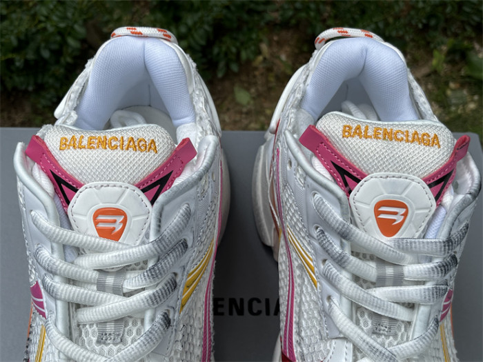 B 17FW Tripe-S High End Sneaker-658