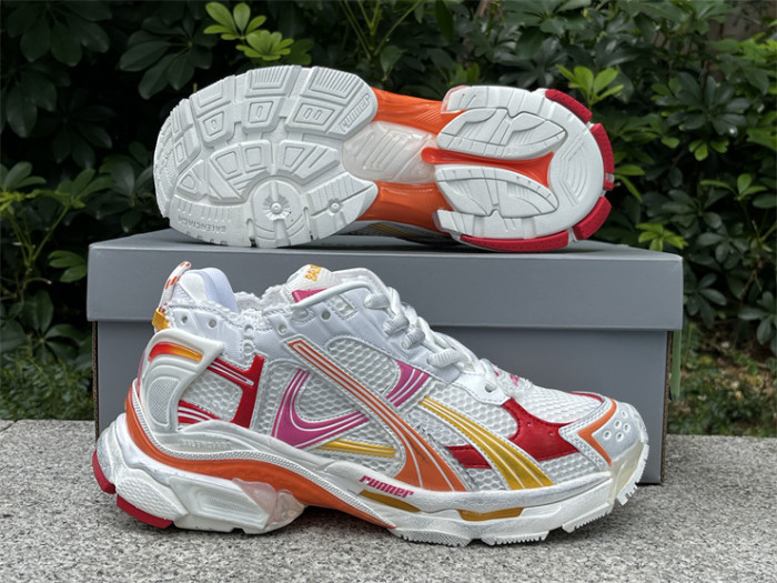 B 17FW Tripe-S High End Sneaker-658