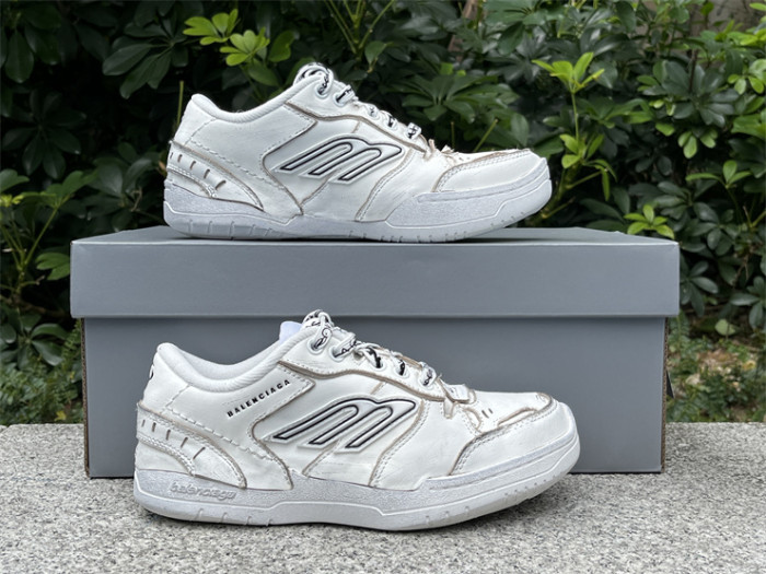 B 17FW Tripe-S High End Sneaker-659