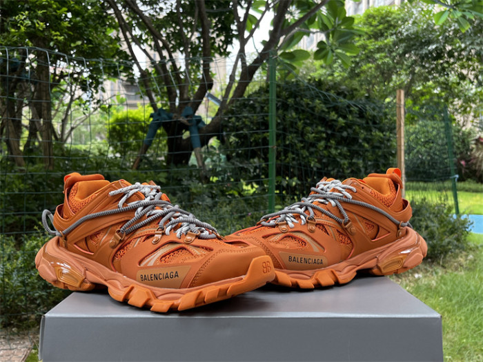 B 17FW Tripe-S High End Sneaker-661