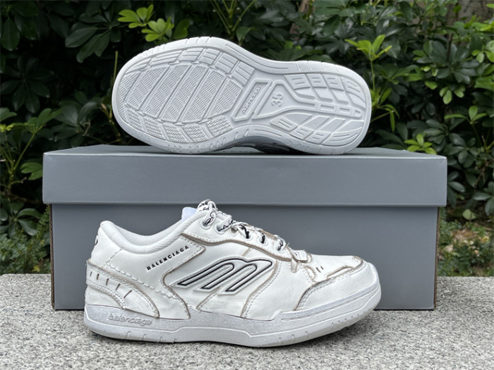 B 17FW Tripe-S High End Sneaker-659