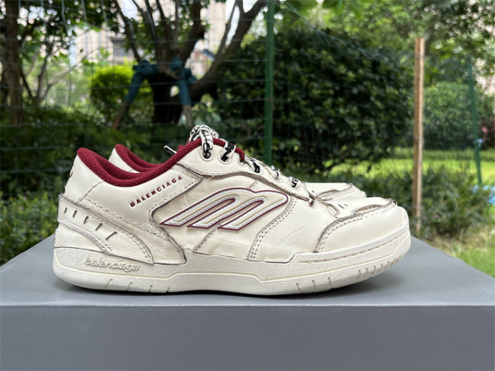 B 17FW Tripe-S High End Sneaker-660