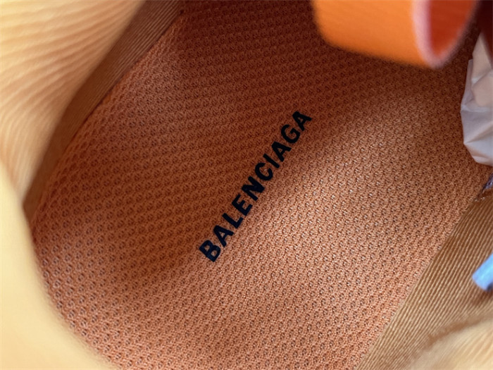 B 17FW Tripe-S High End Sneaker-661