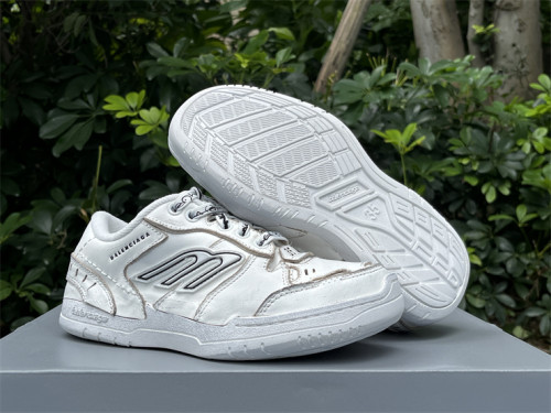 B 17FW Tripe-S High End Sneaker-659