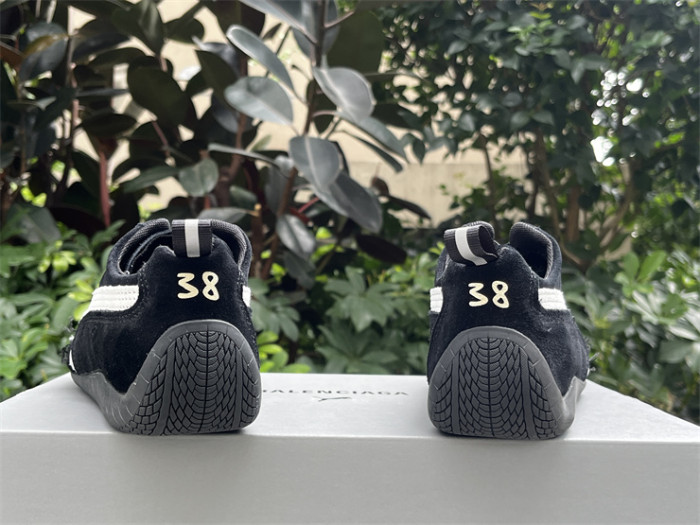 PUMA x Balenciaga Speedcat Shoes-002