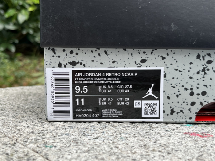 Authentic Air Jordan 4 “UNC” PE  2025