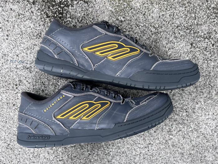 B 17FW Tripe-S High End Sneaker-662