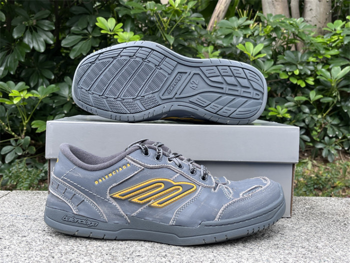 B 17FW Tripe-S High End Sneaker-662